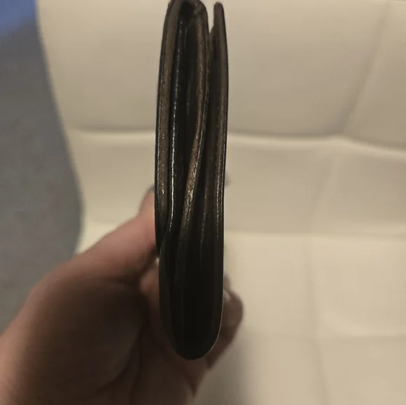 Chanel Caviar Leather Wallet - Picture 11 of 16